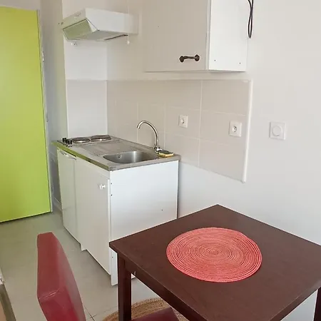 Moz House